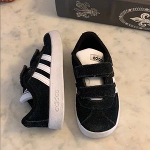 Size 7 Addis’s toddler sneakers